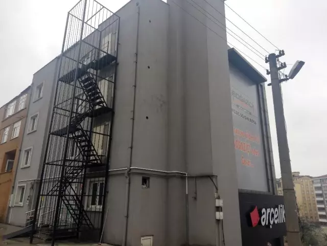 Çocukları için üniversite hayali kurarken dolandırıldılar Çocukları için üniversite hayali kurarken dolandırıldılar