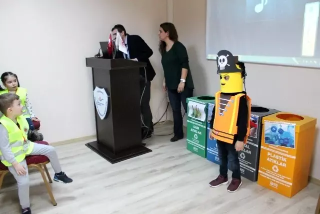 Çöpten defile