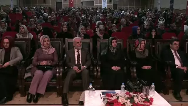 Diyanet İşleri Başkan Yardımcısı Martı'dan 'aile içi adalet' vurgusu Diyanet İşleri Başkan Yardımcısı Martı'dan 'aile içi adalet' vurgusu