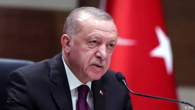 Cumhurbaşkanı Erdoğan, kendisi için hakaret içerikli ifadeler sarf eden Engin Özkoç'a yanıt verdi Cumhurbaşkanı Erdoğan, kendisi için hakaret içerikli ifadeler sarf eden Engin Özkoç'a yanıt verdi