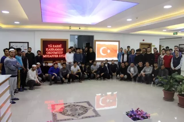 İhlas Vakfı Yurdundan Türk askerine dua İhlas Vakfı Yurdundan Türk askerine dua