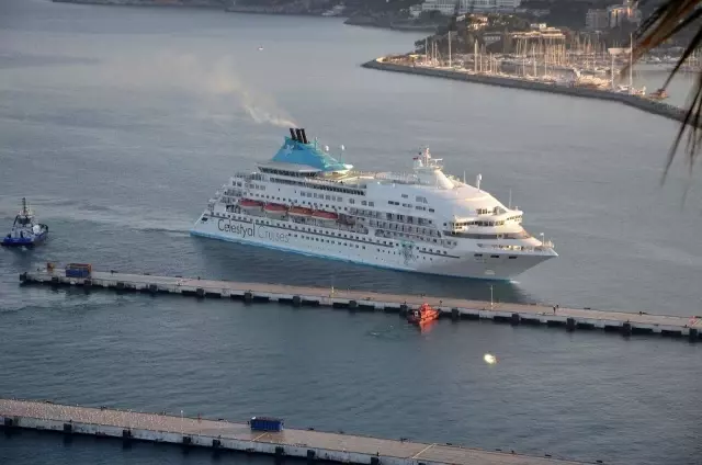 Kuşadası'nda kruvaziyer turizm bereketi Kuşadası'nda kruvaziyer turizm bereketi