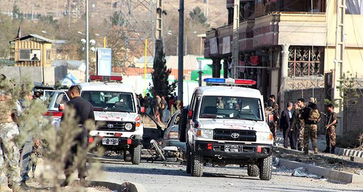 Son dakika: Afganistan'da siyasi liderlerin de katıldığı törene bombalı saldırı düzenlendi