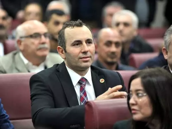 Yalova'da geçici belediye başkanlığına Mustafa Tutuk seçildi