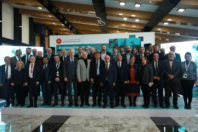 Doğu Anadolu Kariyer fuarı sona erdi Doğu Anadolu Kariyer fuarı sona erdi