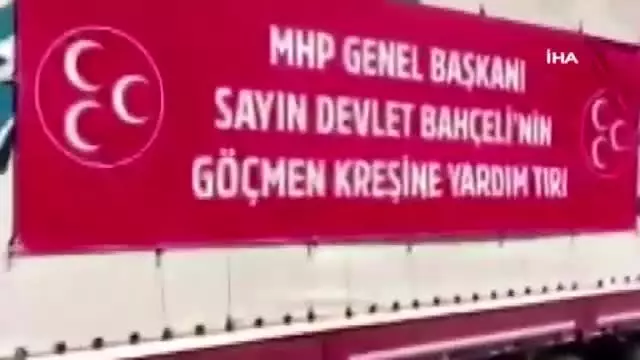 Göçmen çocukların yüzünü Bahçeli güldürdü Göçmen çocukların yüzünü Bahçeli güldürdü