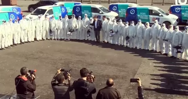 İmamoğlu'nun katıldığı törenle İBB'nin mobil hijyen filosu tanıtıldı