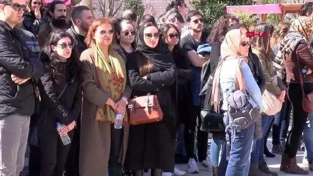 İstanbul-fatih'te kocası tarafından öldürülen kadın son yolculuğuna uğurlandı