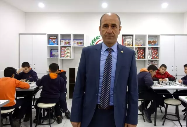 Öğrencilerin topladığı atıkların geliriyle 'Akıl ve Zeka Oyunları Sınıfı' oluşturuldu Öğrencilerin topladığı atıkların geliriyle 'Akıl ve Zeka Oyunları Sınıfı' oluşturuldu