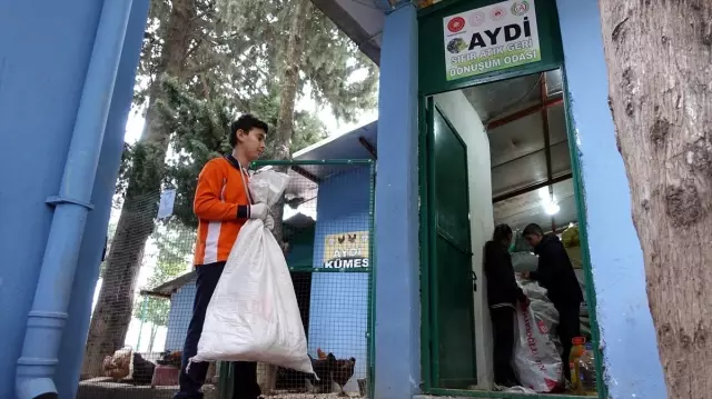 Öğrencilerin topladığı atıkların geliriyle 'Akıl ve Zeka Oyunları Sınıfı' oluşturuldu Öğrencilerin topladığı atıkların geliriyle 'Akıl ve Zeka Oyunları Sınıfı' oluşturuldu