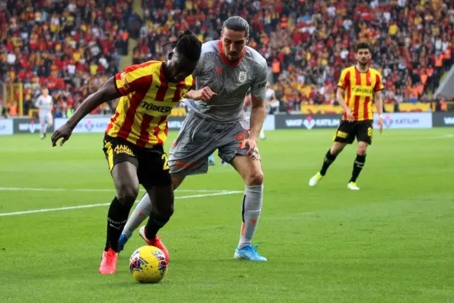 Süper Lig: Göztepe: 0 - Başakşehir: 1 (İlk yarı) Süper Lig: Göztepe: 0 - Başakşehir: 1 (İlk yarı)