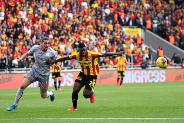 Süper Lig: Göztepe: 0 - Başakşehir: 1 (İlk yarı) Süper Lig: Göztepe: 0 - Başakşehir: 1 (İlk yarı)