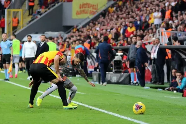 Süper Lig: Göztepe: 0 - Başakşehir: 3 (Maç sonucu) Süper Lig: Göztepe: 0 - Başakşehir: 3 (Maç sonucu)
