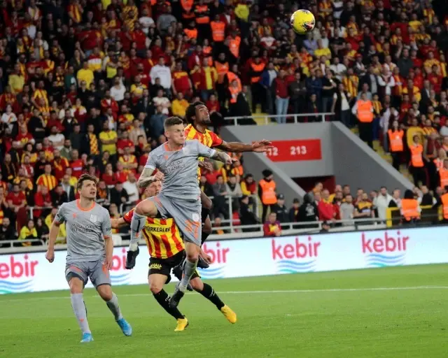Süper Lig: Göztepe: 0 - Başakşehir: 3 (Maç sonucu) Süper Lig: Göztepe: 0 - Başakşehir: 3 (Maç sonucu)
