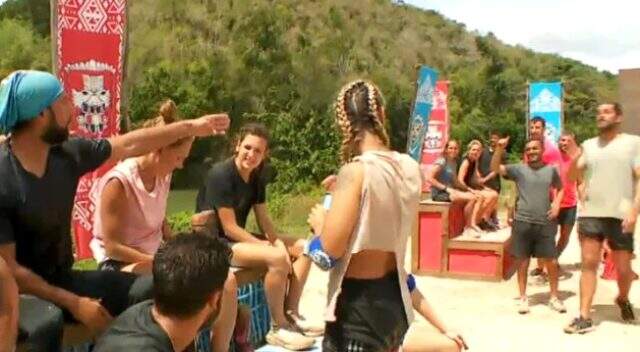 Survivor'da Yasin ve Evrim arasında ilginç şakalaşma: Öp bir kere