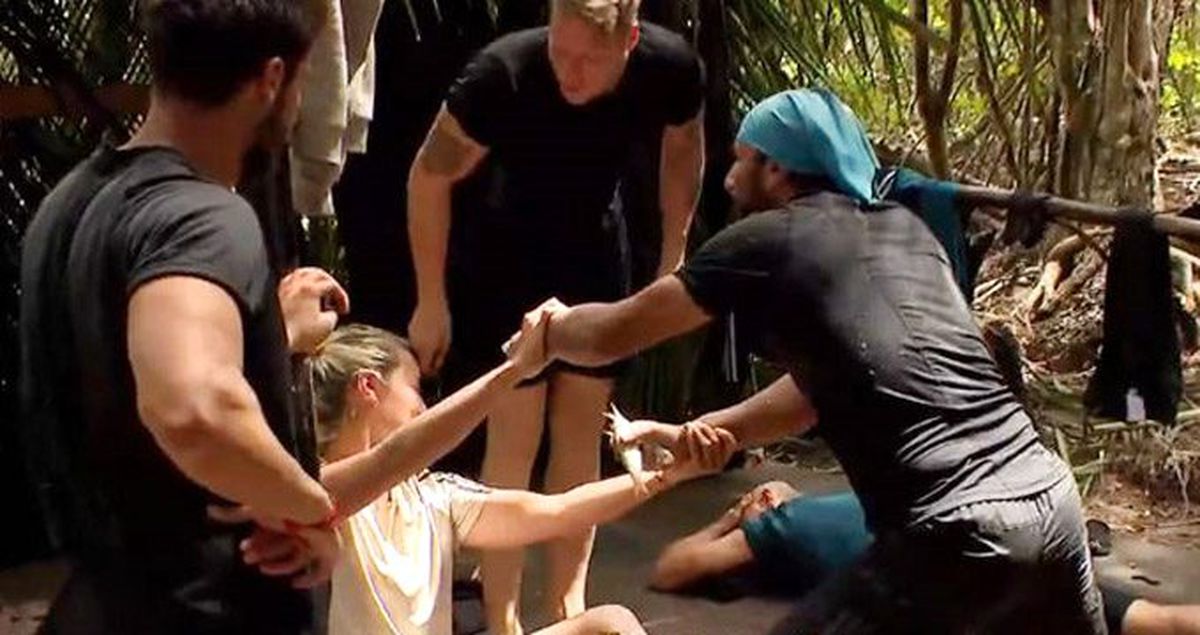 Survivor'da Yasin ve Evrim arasında ilginç şakalaşma: Öp bir kere