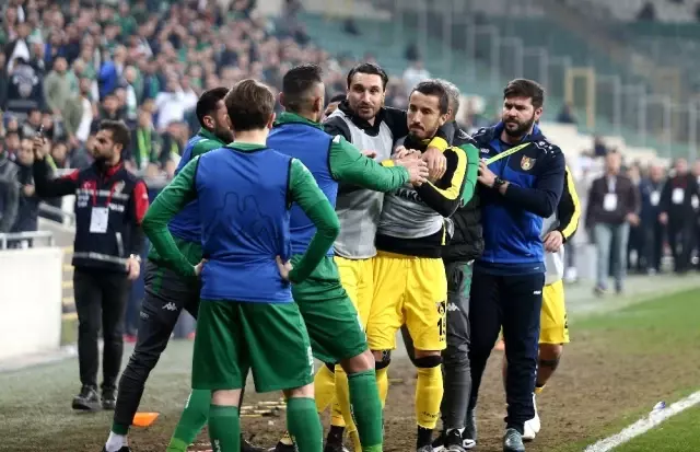 TFF 1. Lig: Bursaspor: 1 - İstanbulspor: 1 TFF 1. Lig: Bursaspor: 1 - İstanbulspor: 1