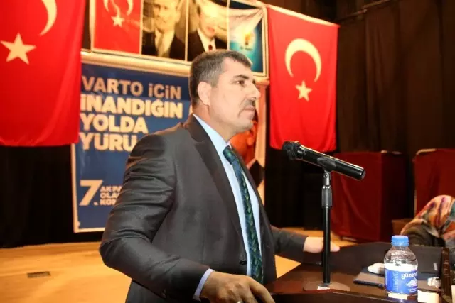 Varto'da AK Parti ilçe başkanlığı seçimi için üç aday yarıştı Varto'da AK Parti ilçe başkanlığı seçimi için üç aday yarıştı