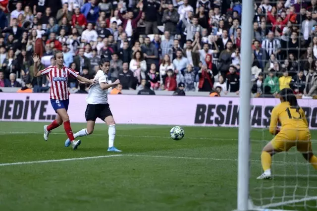 Vodafone Kupası: Beşiktaş: 0 - Atletico Madrid: 2 Vodafone Kupası: Beşiktaş: 0 - Atletico Madrid: 2