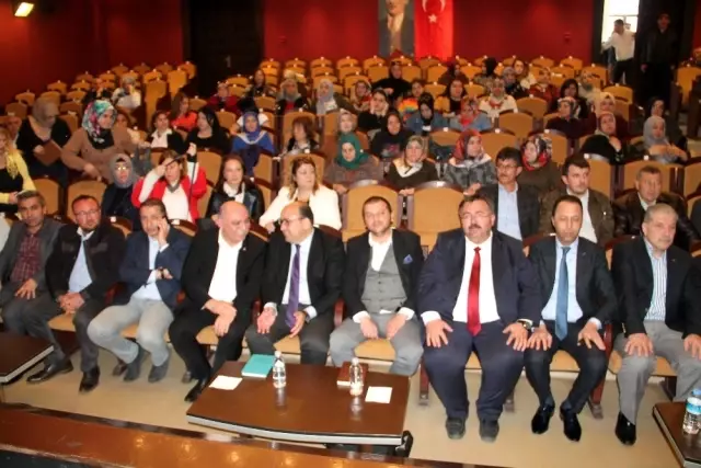 19. dönem düzenlenen AK Parti siyasi akademisi ilk dersi Amasya'da yapıldı 19. dönem düzenlenen AK Parti siyasi akademisi ilk dersi Amasya'da yapıldı