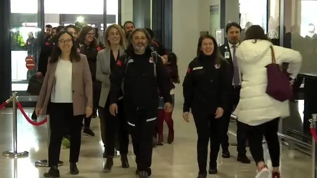 4. Ulusal Antarktika Bilim Seferi için yola çıkan heyet yurda döndü