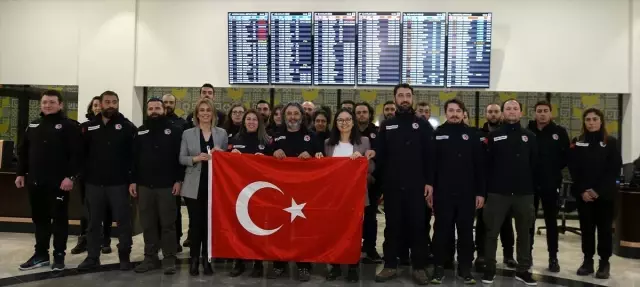4. Ulusal Antarktika Bilim Seferi için yola çıkan heyet yurda döndü