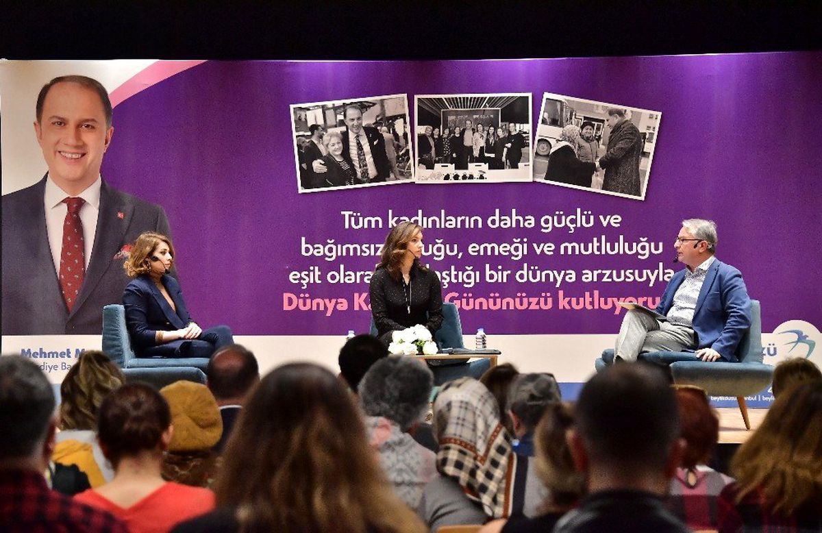Beylikdüzü'nde 8 Mart Dünya Emekçi Kadınlar Günü söyleşisine yoğun ilgi