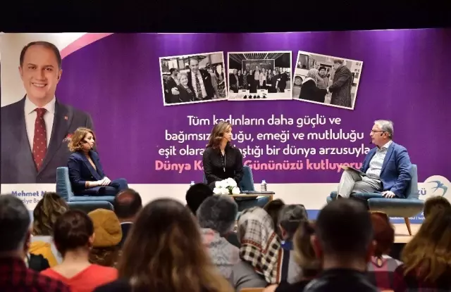 Beylikdüzü'nde 8 Mart Dünya Emekçi Kadınlar Günü söyleşisine yoğun ilgi Beylikdüzü'nde 8 Mart Dünya Emekçi Kadınlar Günü söyleşisine yoğun ilgi