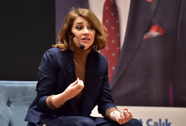Beylikdüzü'nde 8 Mart Dünya Emekçi Kadınlar Günü söyleşisine yoğun ilgi Beylikdüzü'nde 8 Mart Dünya Emekçi Kadınlar Günü söyleşisine yoğun ilgi