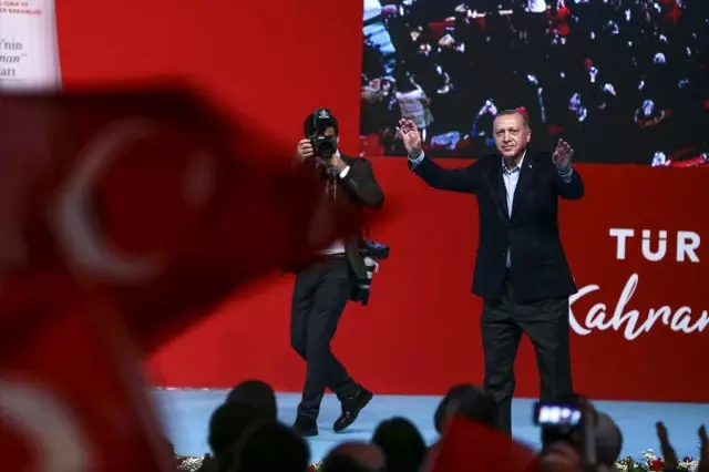 Cumhurbaşkanı Erdoğan, 'Türkiye'nin Kahraman Kadınları' programında konuştu: (4) Cumhurbaşkanı Erdoğan, 'Türkiye'nin Kahraman Kadınları' programında konuştu: (4)