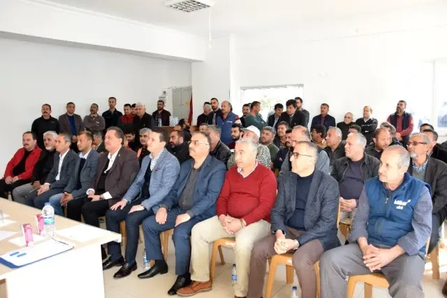 Durmuş Tomaç yeniden başkan seçildi Durmuş Tomaç yeniden başkan seçildi