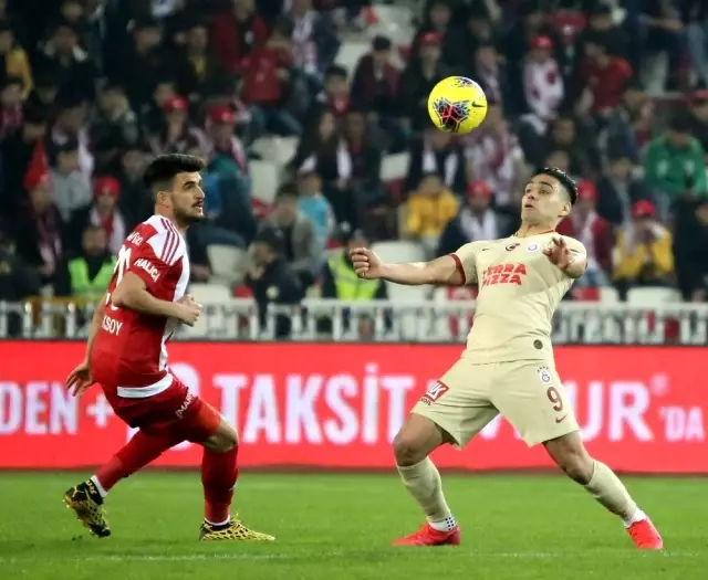 Falcao ligdeki 9. golünü attı Falcao ligdeki 9. golünü attı