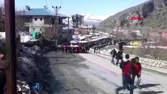 HAKKARİ Kiyaris Tepesi'ne 2'nci doğa yürüyüşü HAKKARİ Kiyaris Tepesi'ne 2'nci doğa yürüyüşü