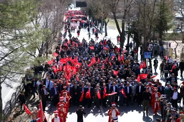Konya'da şehitler için yürüdüler Konya'da şehitler için yürüdüler