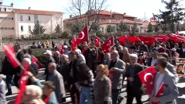 Konya'da şehitler için yürüdüler Konya'da şehitler için yürüdüler