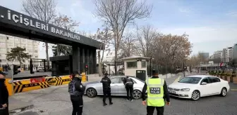 Mehmet Emin Ekmen: Ali Babacan, partisinin kuruluş dilekçesini İçişleri Bakanlığına verdi Mehmet Emin Ekmen: Ali Babacan, partisinin kuruluş dilekçesini İçişleri Bakanlığına verdi