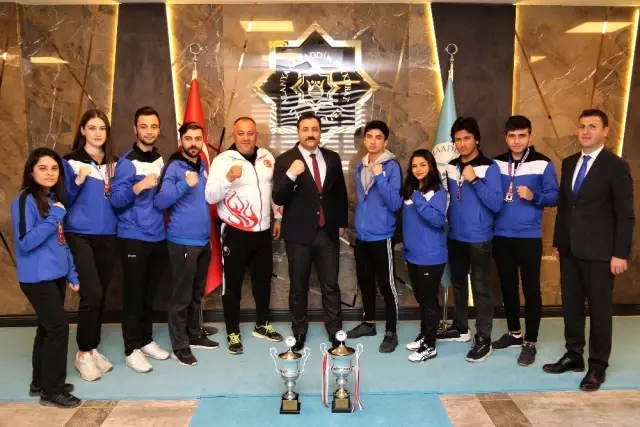 ALKÜ 6 madalya 2 kupa birden aldı