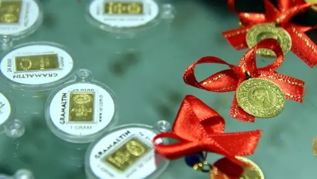 Altını olanlar dikkat! İşte gram, çeyrek ve cumhuriyet altını fiyatları Altını olanlar dikkat! İşte gram, çeyrek ve cumhuriyet altını fiyatları