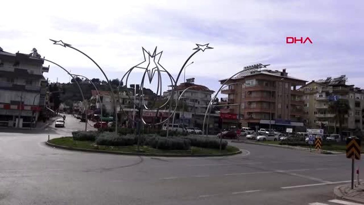 ANTALYA-Kazada yaralanan Selvinaz, 463 gün sonra yaşamını yitirdi