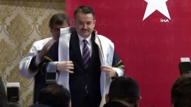 - Bakan Pakdemirli'den gençlere: 'Kolunuza takabildiğiniz kadar altın bilezik takın'- Tarım ve... - Bakan Pakdemirli'den gençlere: 'Kolunuza takabildiğiniz kadar altın bilezik takın'- Tarım ve...