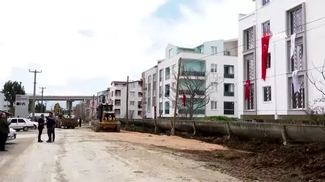 Bir çile sona eriyor... Bursa'da apartmanların içinden geçen su kanalları kaldırılıyor Bir çile sona eriyor... Bursa'da apartmanların içinden geçen su kanalları kaldırılıyor