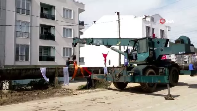 Bir çile sona eriyor... Bursa'da apartmanların içinden geçen su kanalları kaldırılıyor Bir çile sona eriyor... Bursa'da apartmanların içinden geçen su kanalları kaldırılıyor