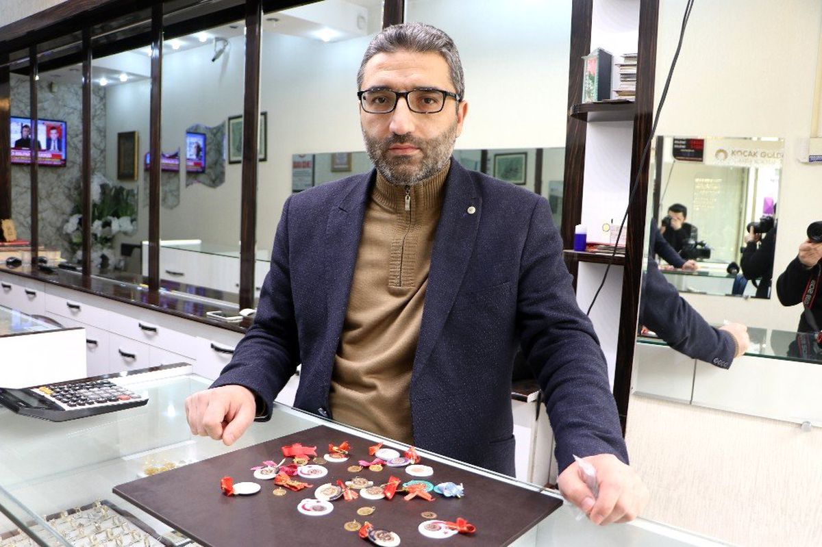 Çeyrek altın fiyatları arttı, 1 gramlık ve yarım gramlık altınların satışında artış yaşandı