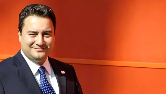 Eski AK Parti Milletvekili Mehmet Emin Ekmen, Ali Babacan'ın yeni partisinin kurucular kurulunda yer aldı Eski AK Parti Milletvekili Mehmet Emin Ekmen, Ali Babacan'ın yeni partisinin kurucular kurulunda yer aldı
