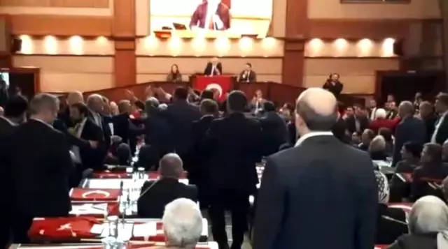 İBB Meclisinde İBB Meclisinde
