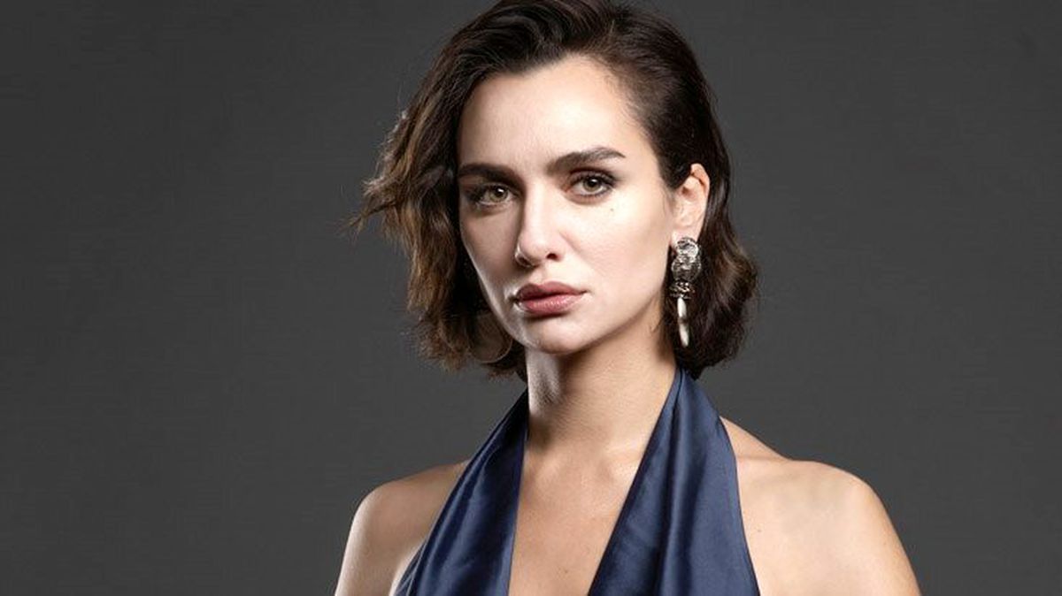 Instagram, oyuncu Birce Akalay'ın Kadınlar Günü paylaşımını cinsel içerikli bularak kaldırdı
