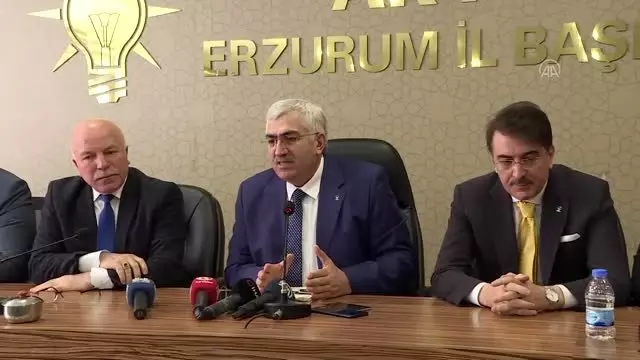 İYİ Partili iki belediye meclis üyesi AK Parti'ye geçti İYİ Partili iki belediye meclis üyesi AK Parti'ye geçti