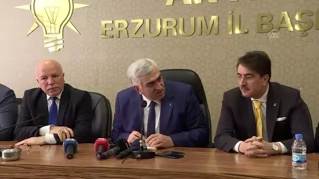 İYİ Partili iki belediye meclis üyesi AK Parti'ye geçti İYİ Partili iki belediye meclis üyesi AK Parti'ye geçti