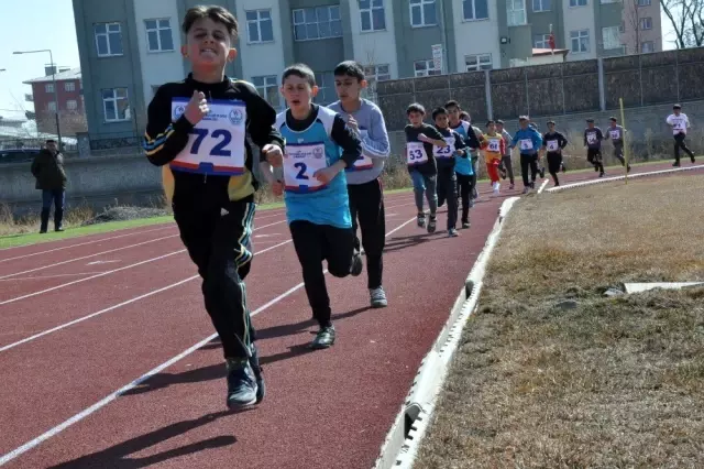 Kars'ta sporculara zor anlar yaşatan seçmeler Kars'ta sporculara zor anlar yaşatan seçmeler