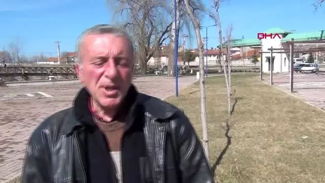 KÜTAHYA-Yaralı olarak bulunan köpek bakımevine teslim edildi KÜTAHYA-Yaralı olarak bulunan köpek bakımevine teslim edildi